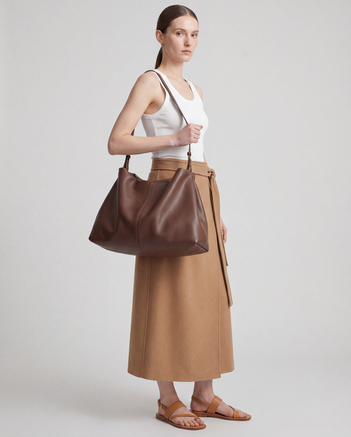Assisi bag in Brown – worn by model, close-up