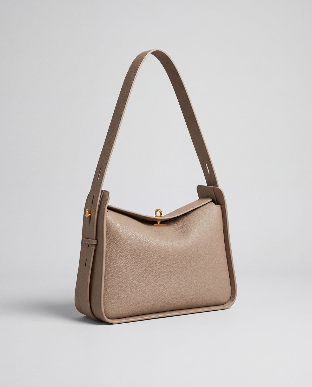 Asti bag in Beige – three-quarter view