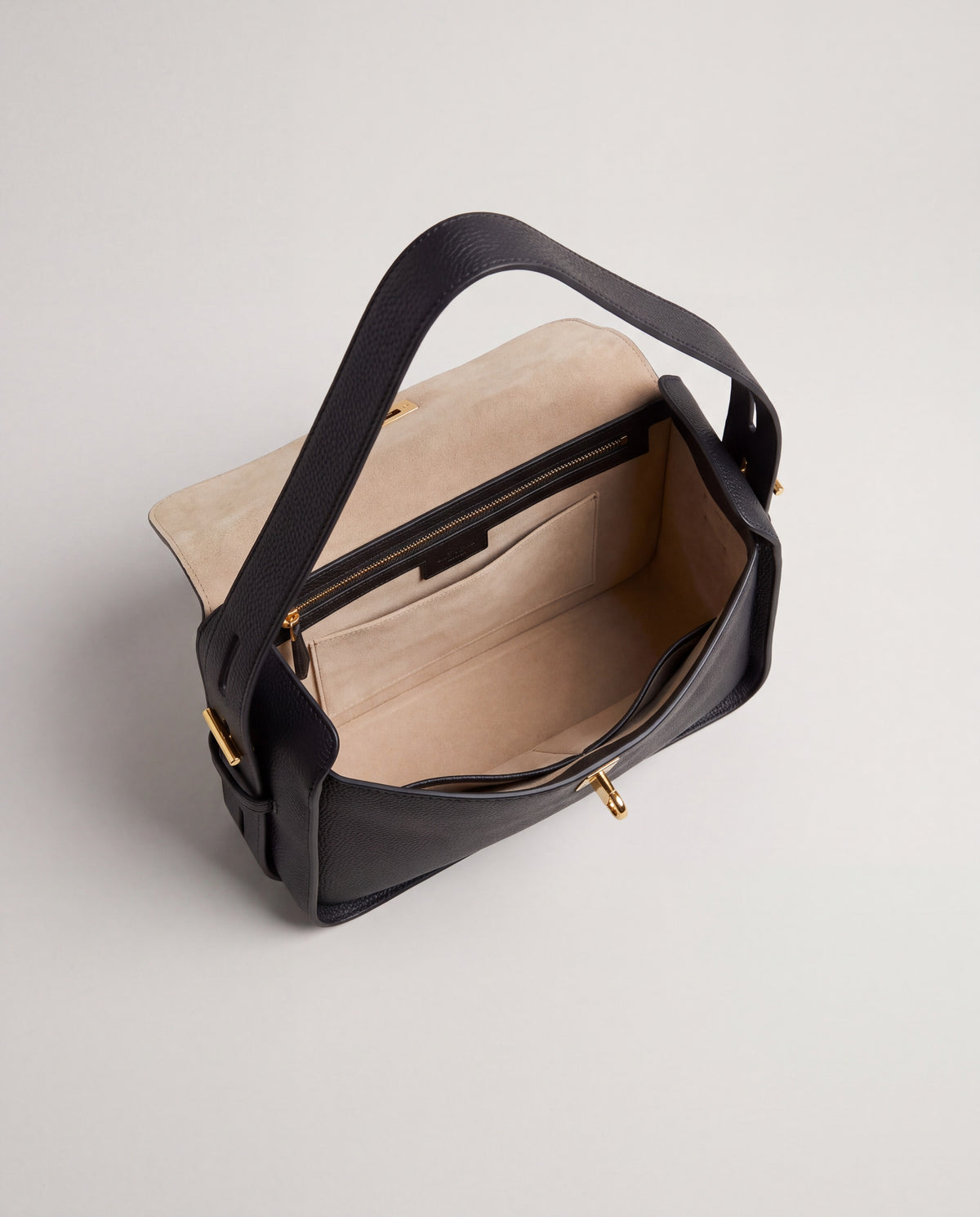 Asti bag in Black – interior view