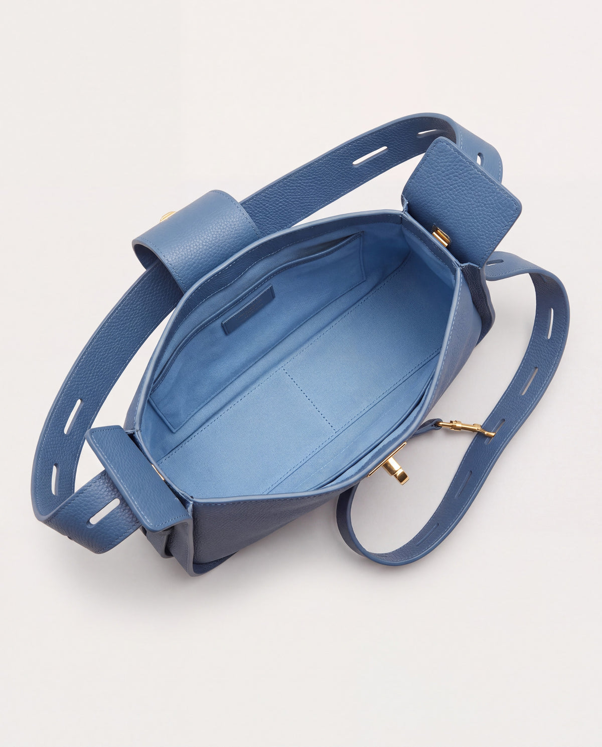 Asti bag in Blue – interior view