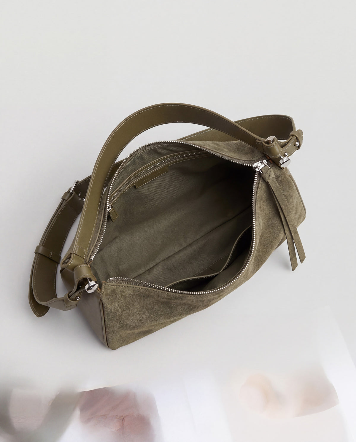 Asti bag in Olive – interior view