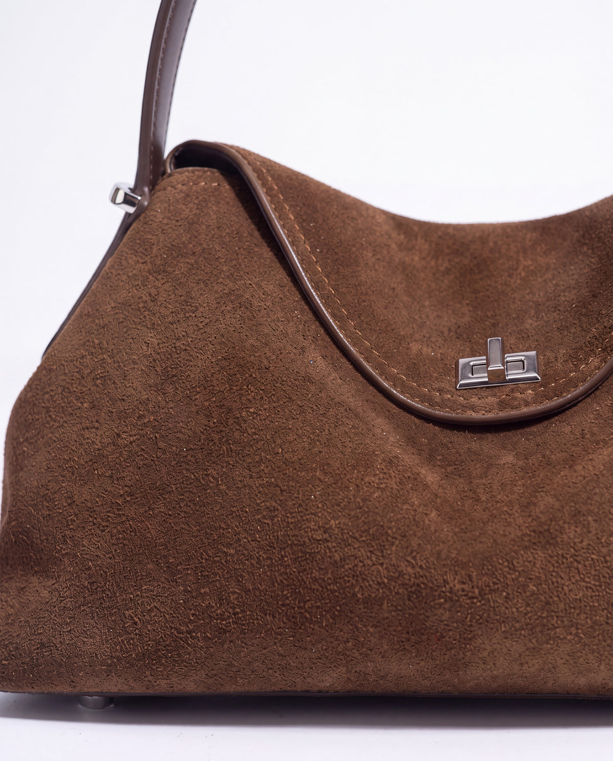 Bowler bag in Brown – leather detail