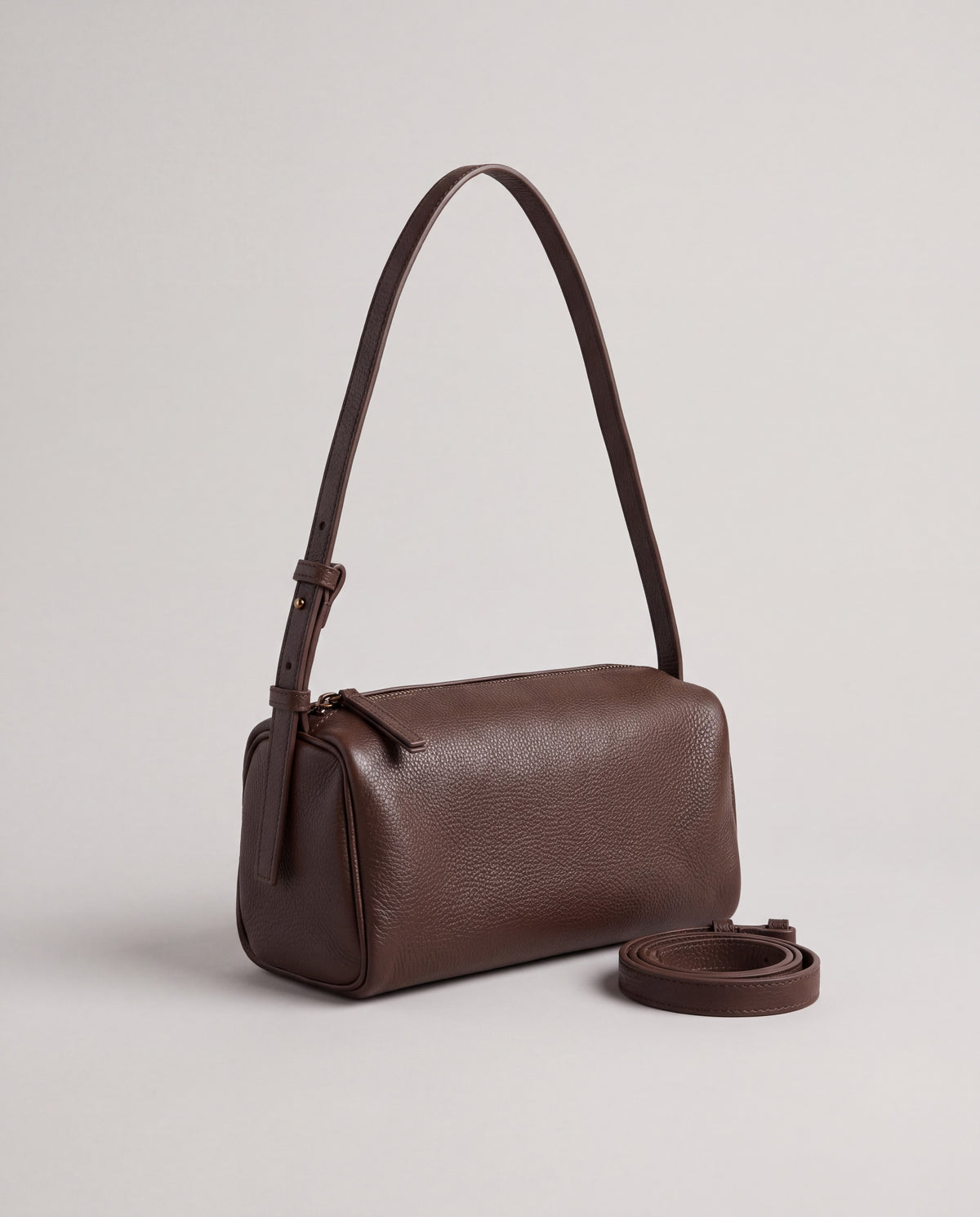 Brera bag in Espresso – three-quarter view