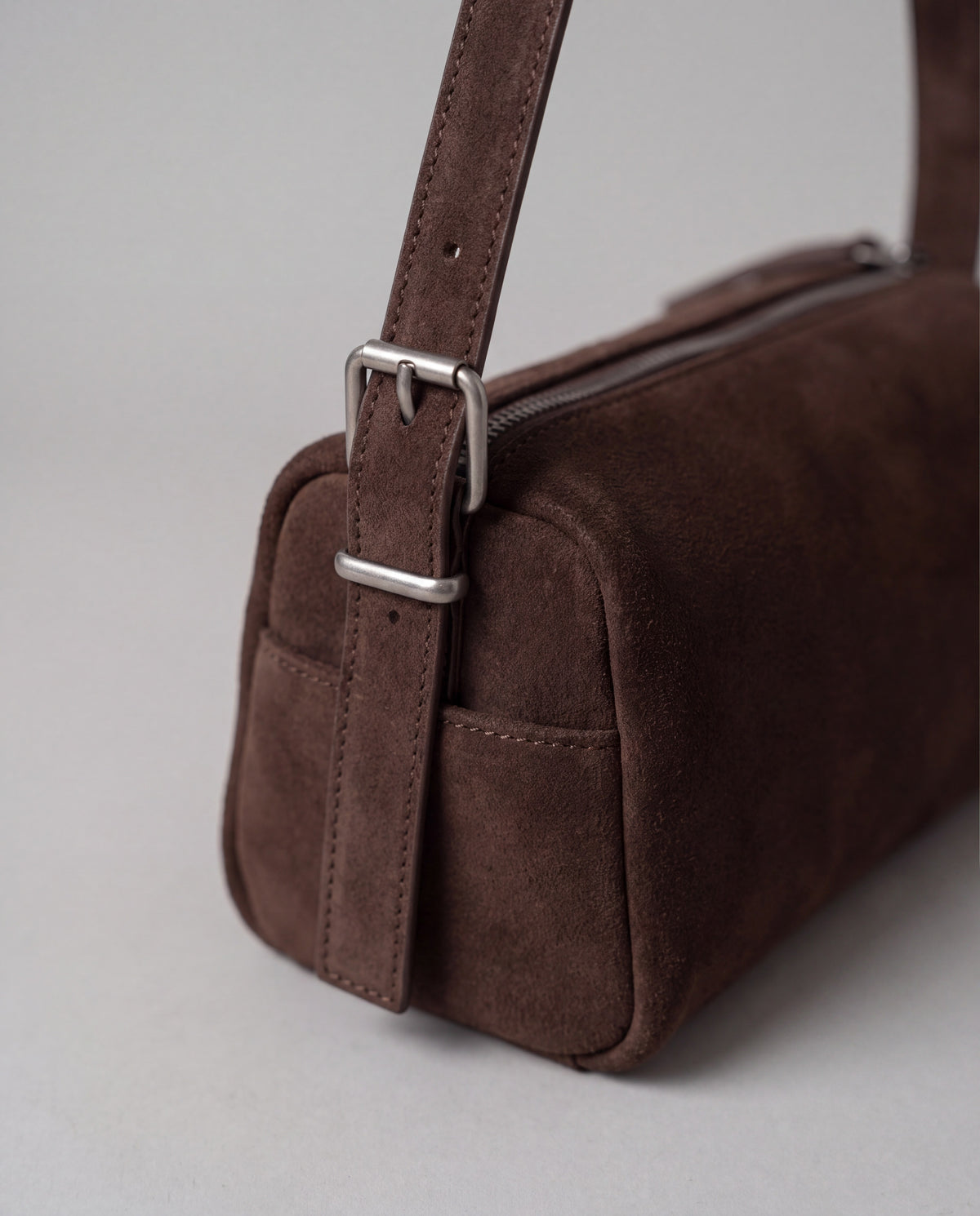 Brera bag in Espresso – hardware detail