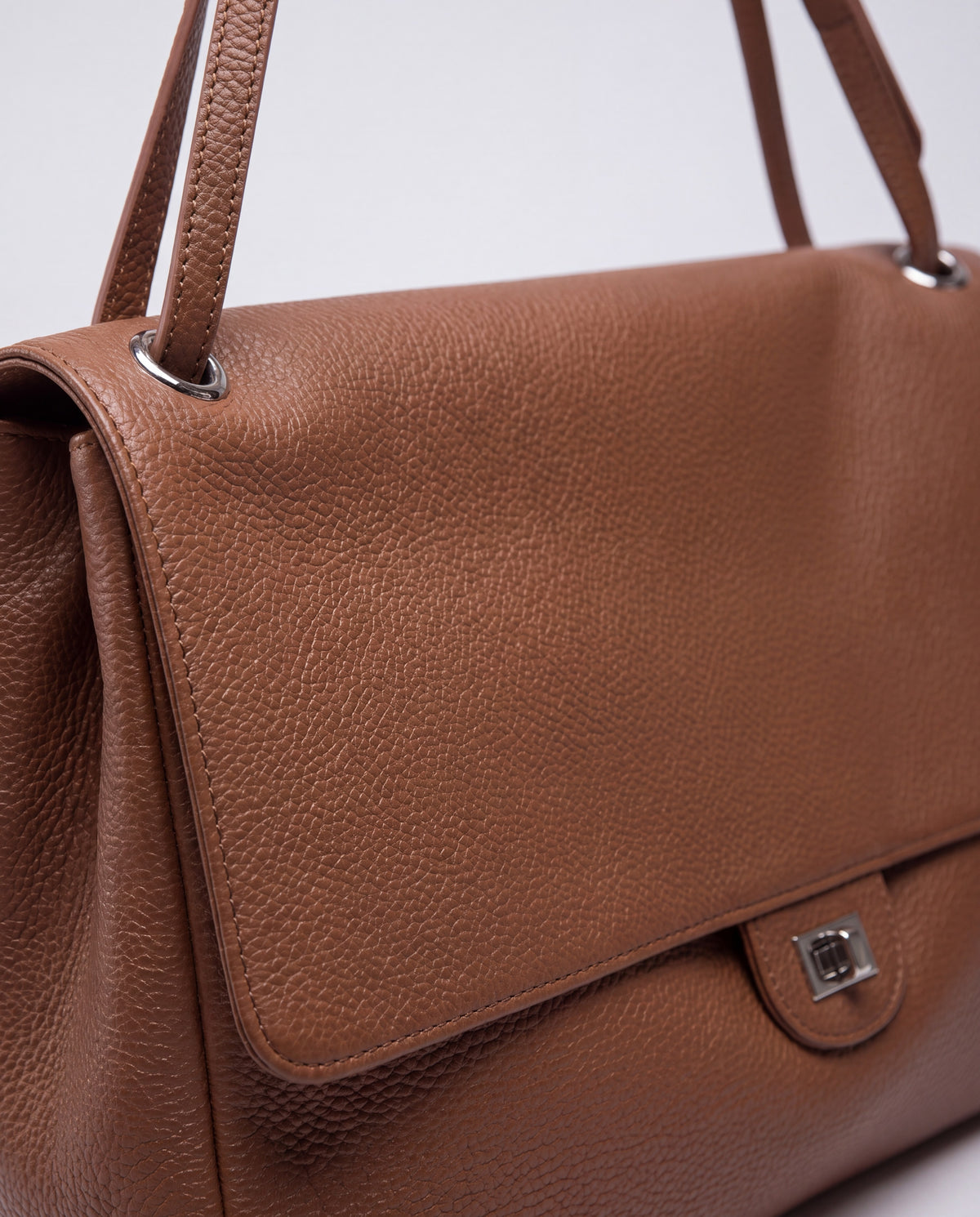 Brio Small bag in Brown – leather detail