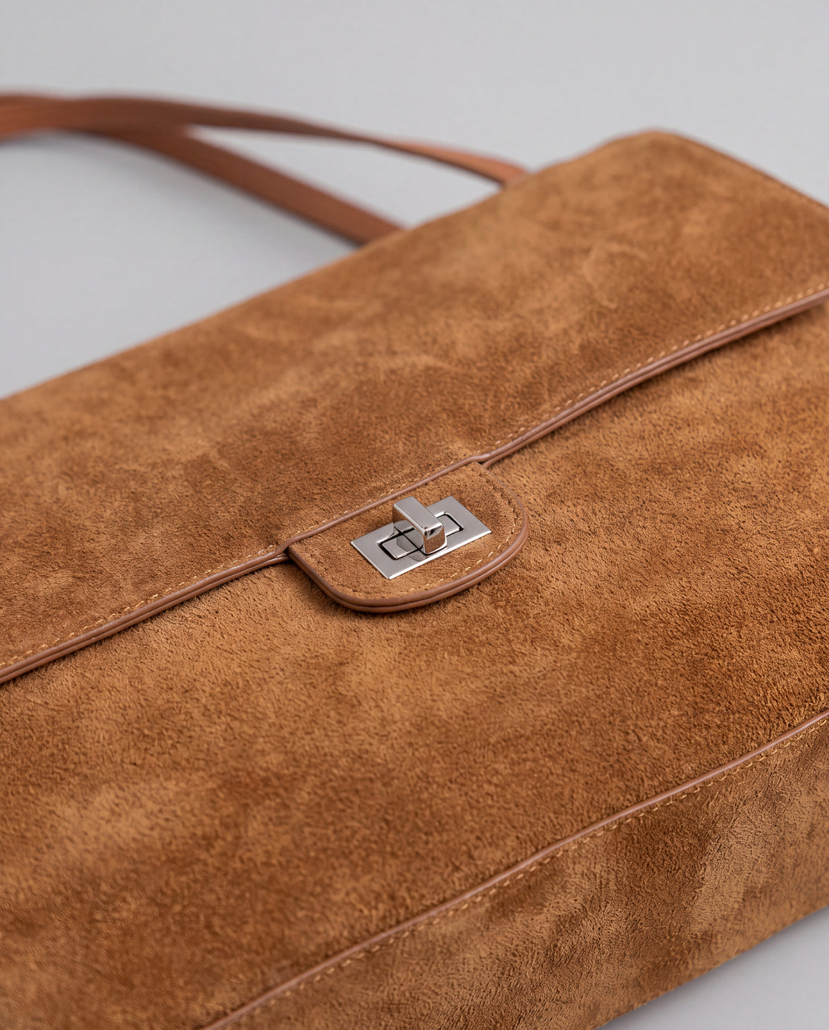 Brio Small bag in Caramel – leather detail