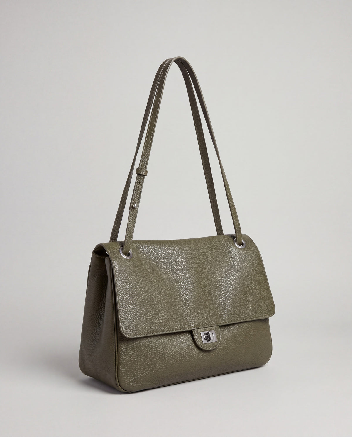 Brio Small bag in Olive – three-quarter view