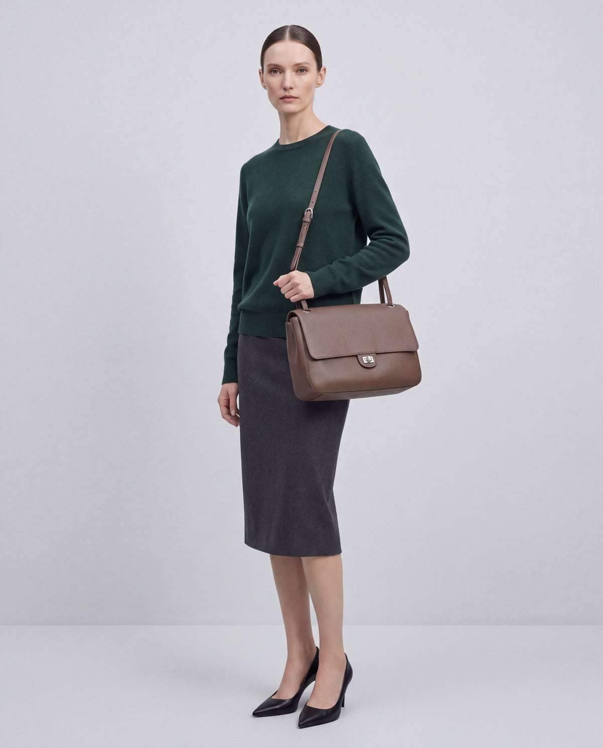 Brio Small bag in Taupe – worn by model, full length
