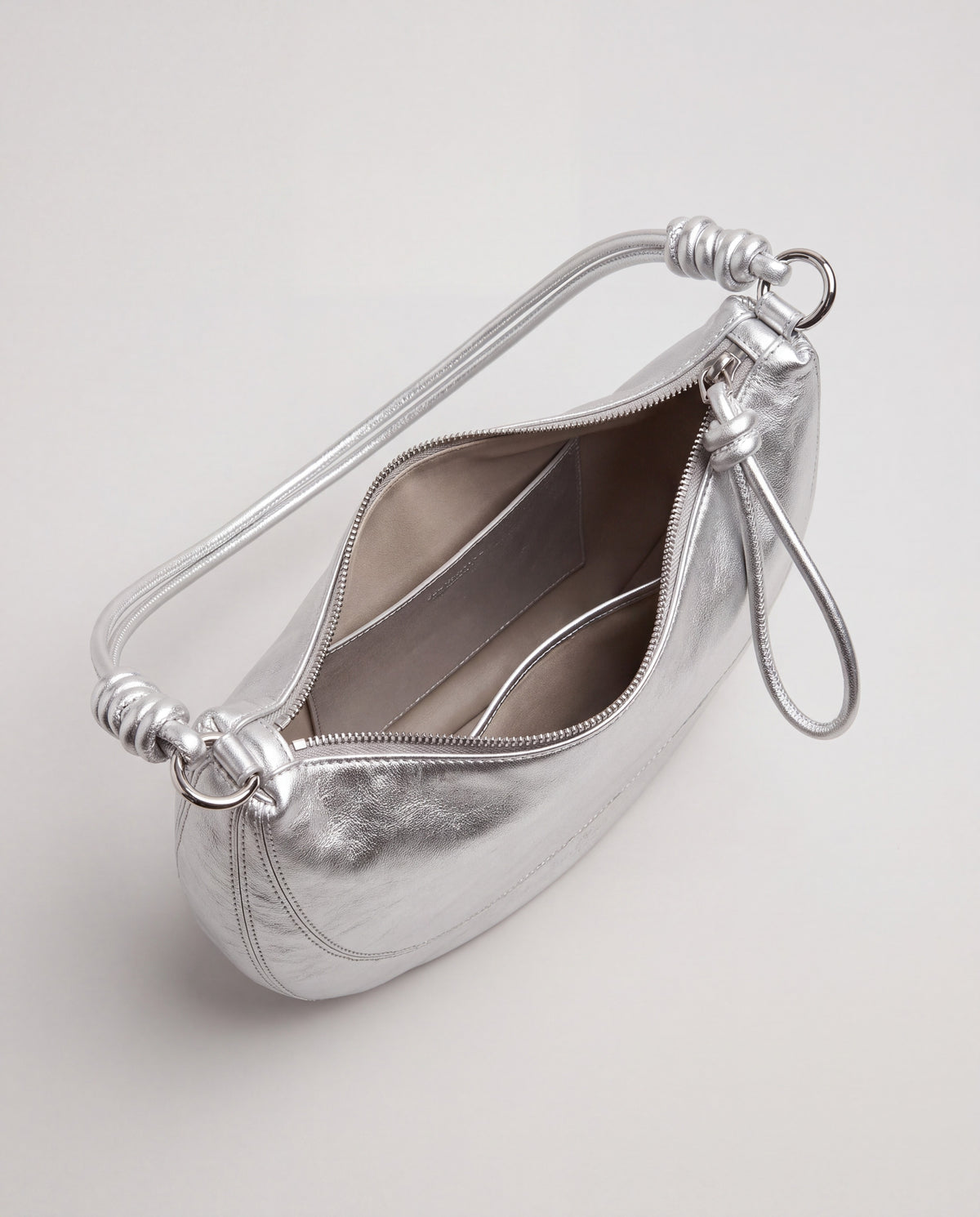 Bruma bag in Silver – interior view