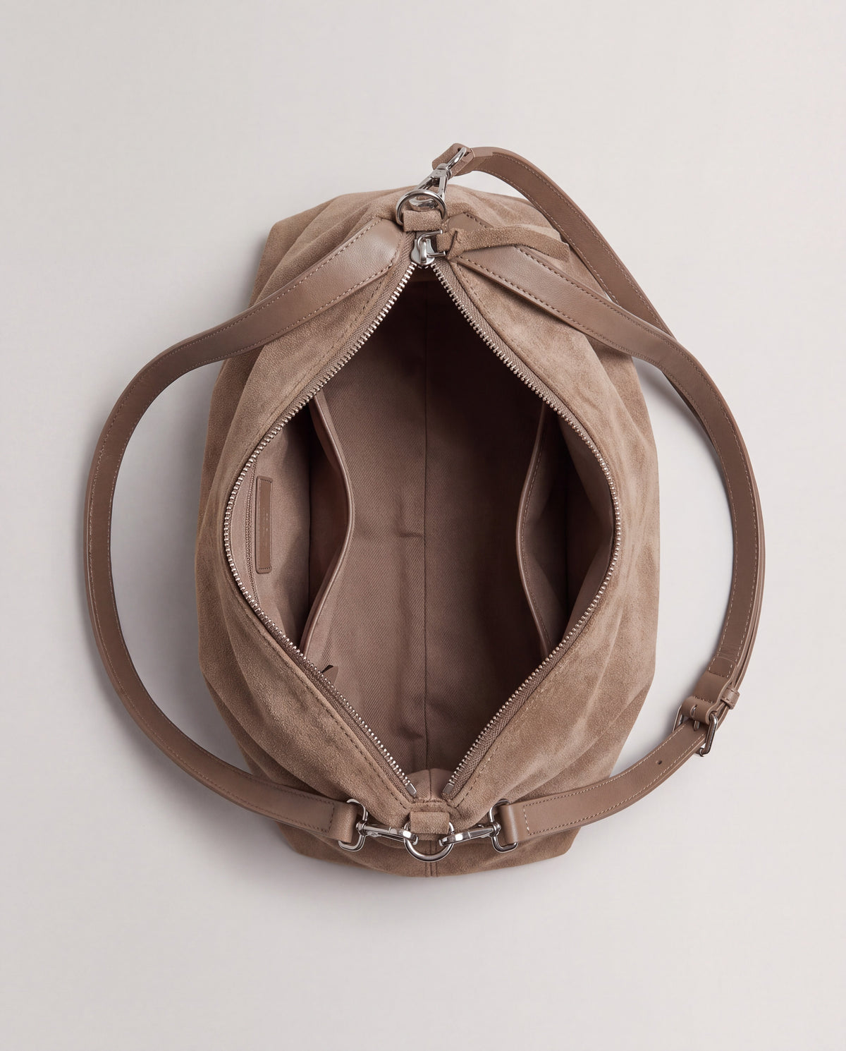 Calma bag in Taupe – interior view