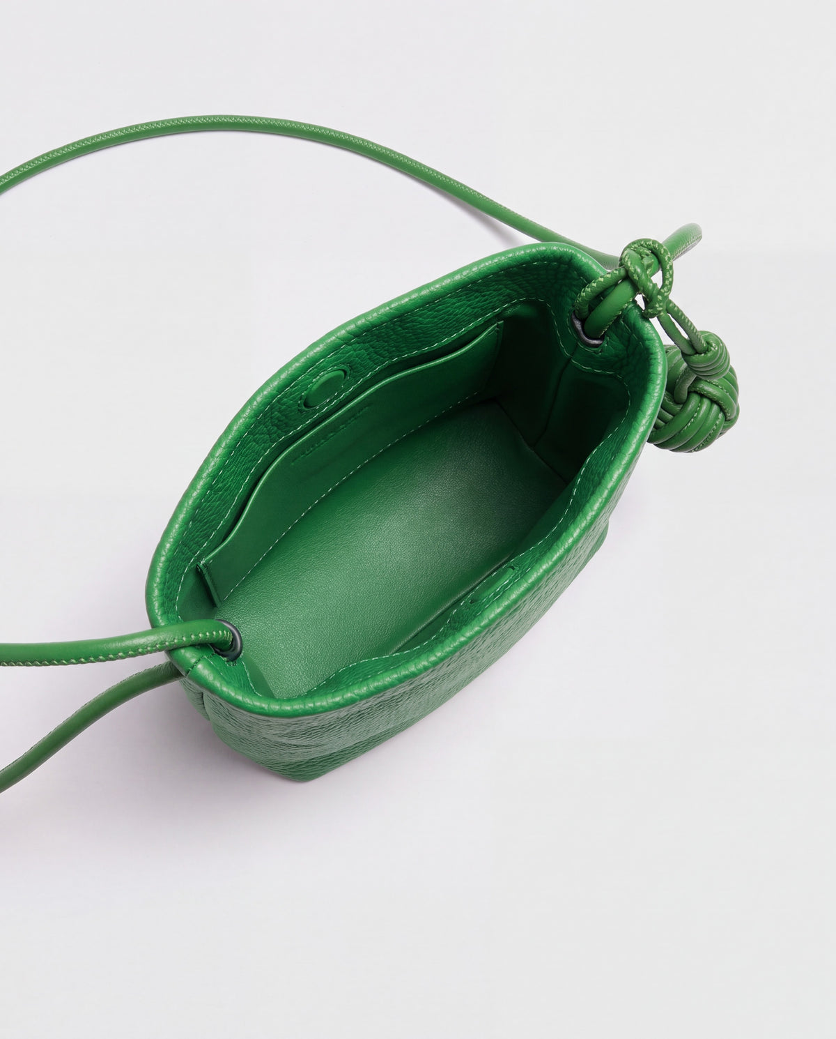 Cara bag in Green – interior view