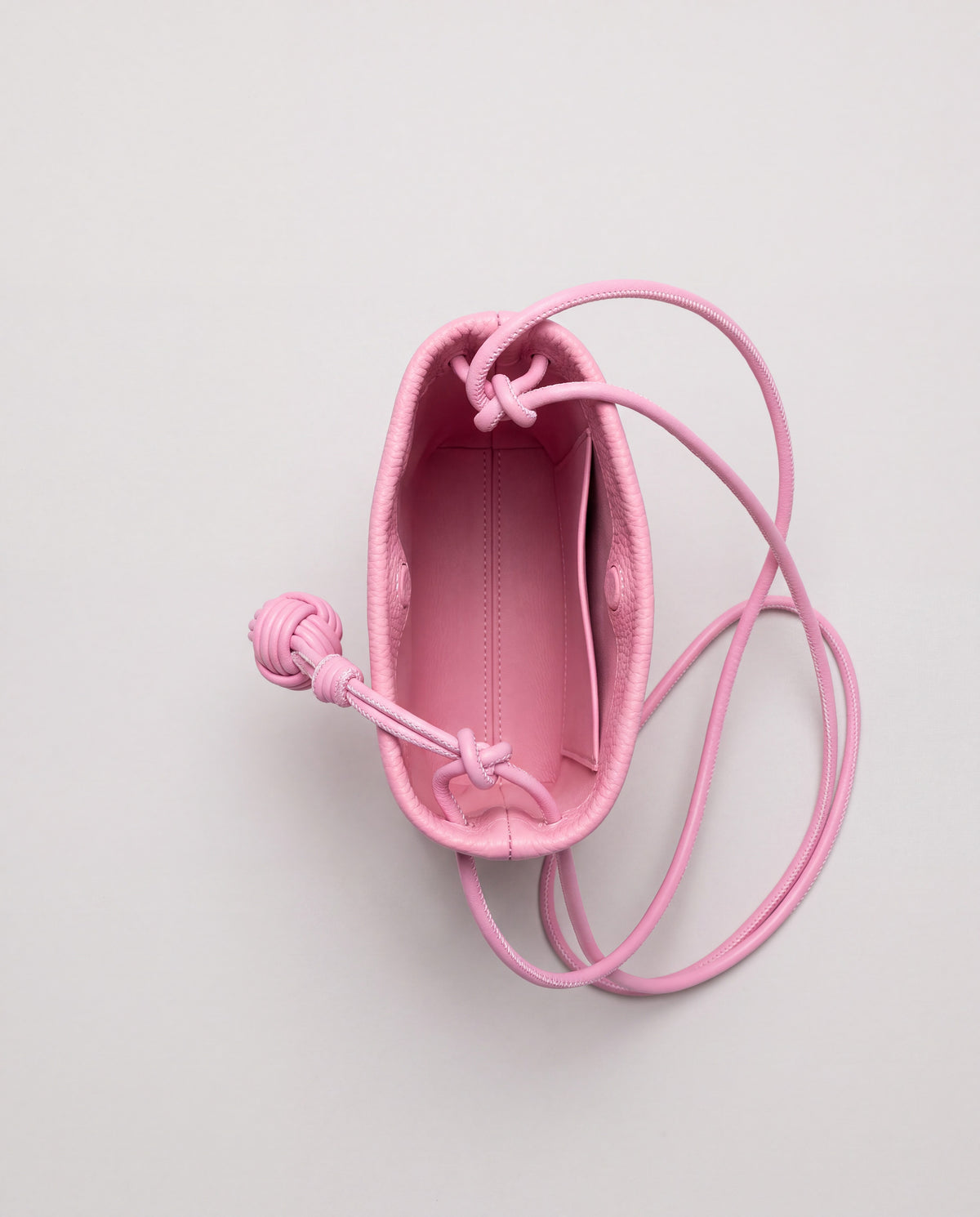 Cara bag in Pink – interior view