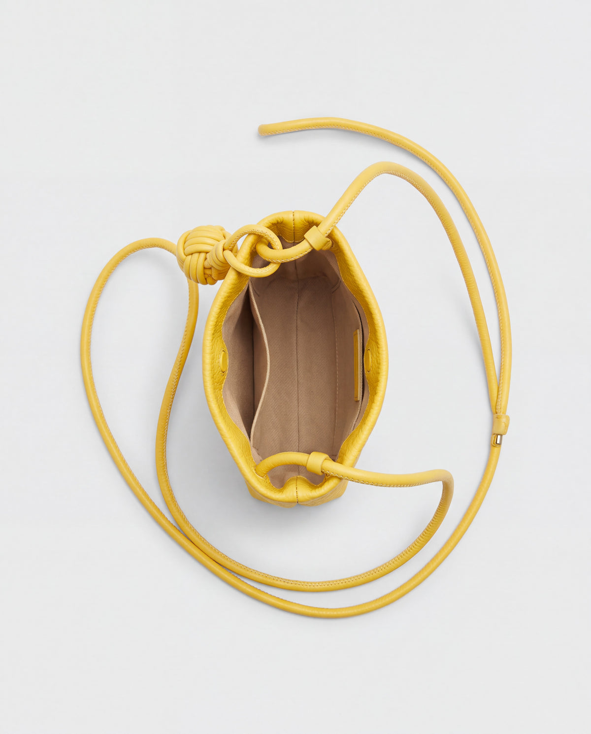 Cara bag in Yellow – interior view