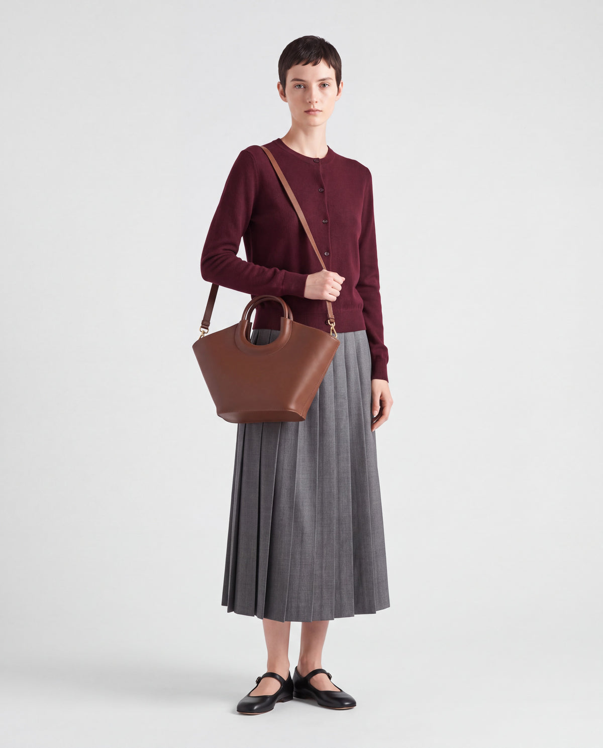 Circulo bag in Brown – worn by model, full length