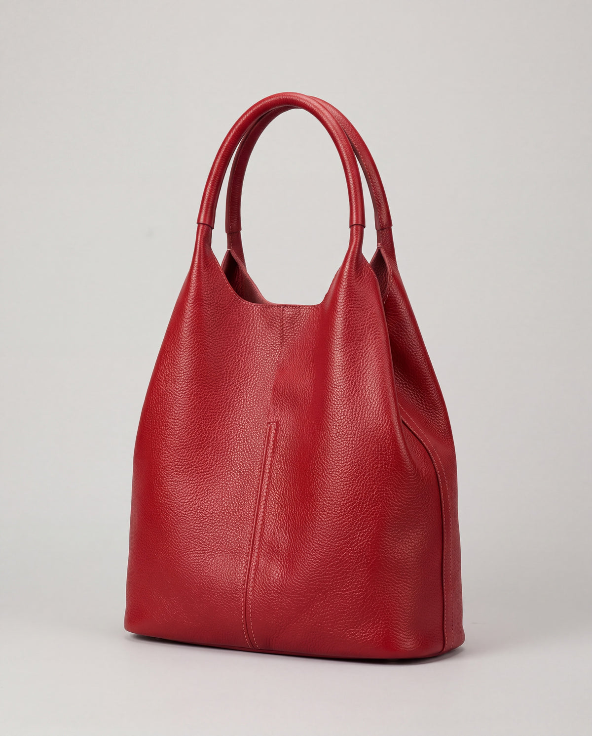 Commute bag in Red – three-quarter view