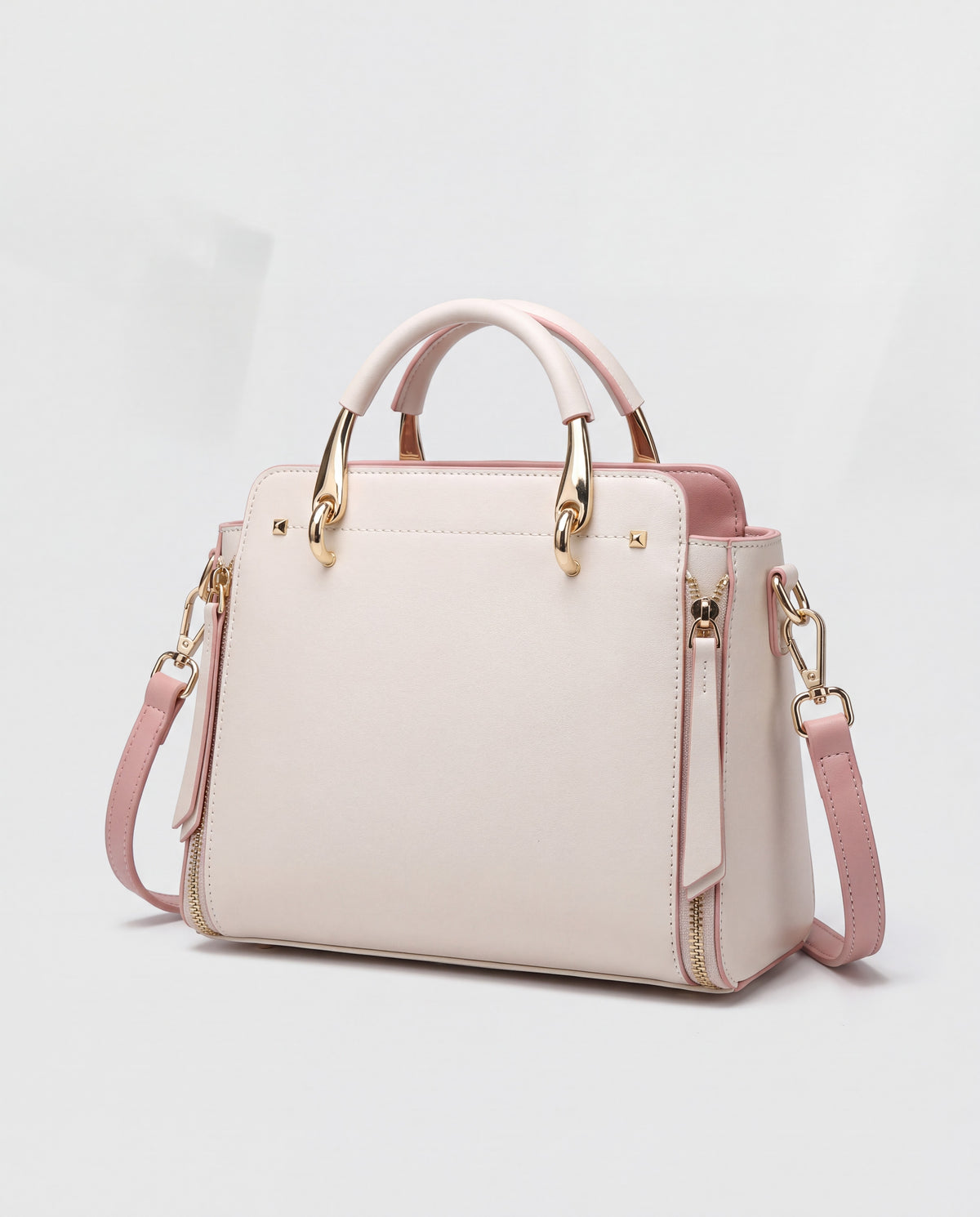 Contrast bag in Chalk – three-quarter view
