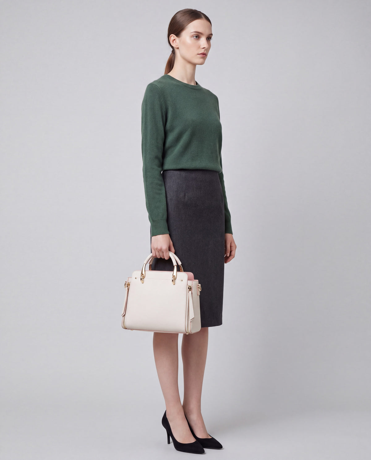 Contrast bag in Chalk – worn by model, close-up