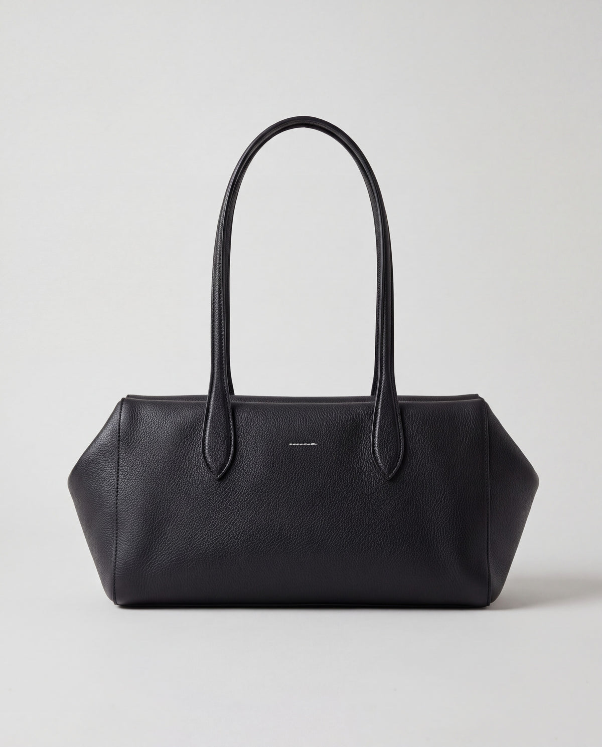 Cortina bag in Onyx – front view