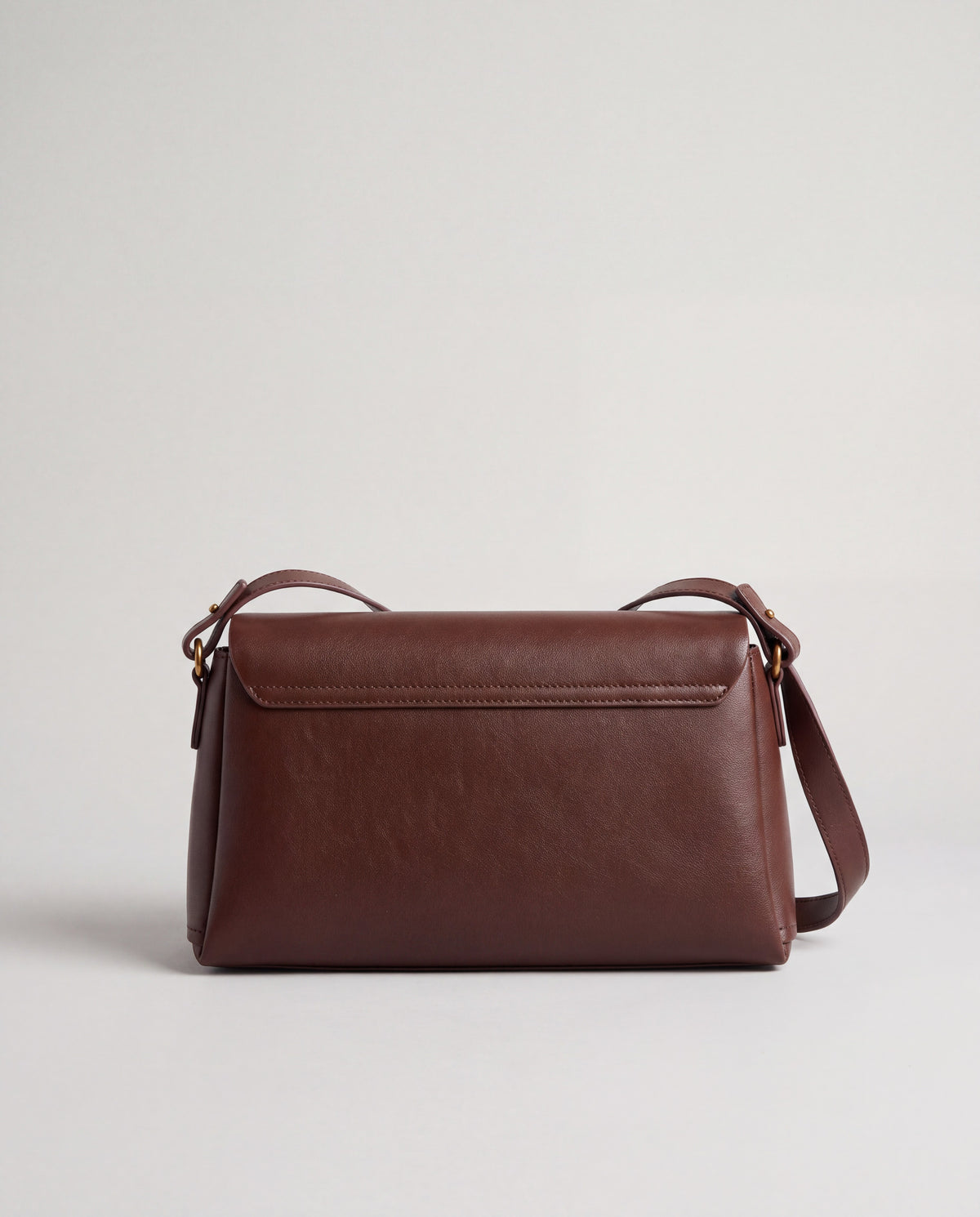 Creta bag in Mahogany – back view