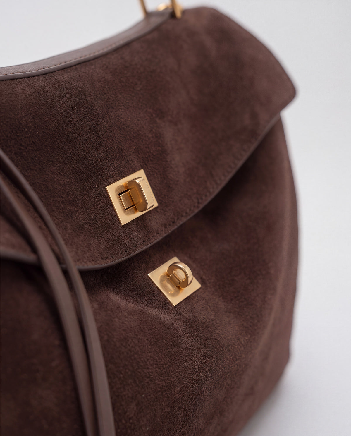 Dolce Small bag in Chocolate – leather detail