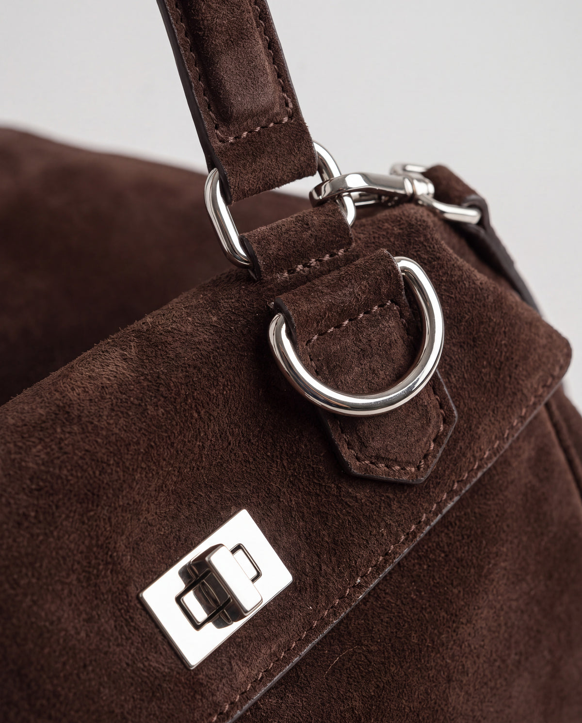 Dolce Small bag in Espresso – hardware detail