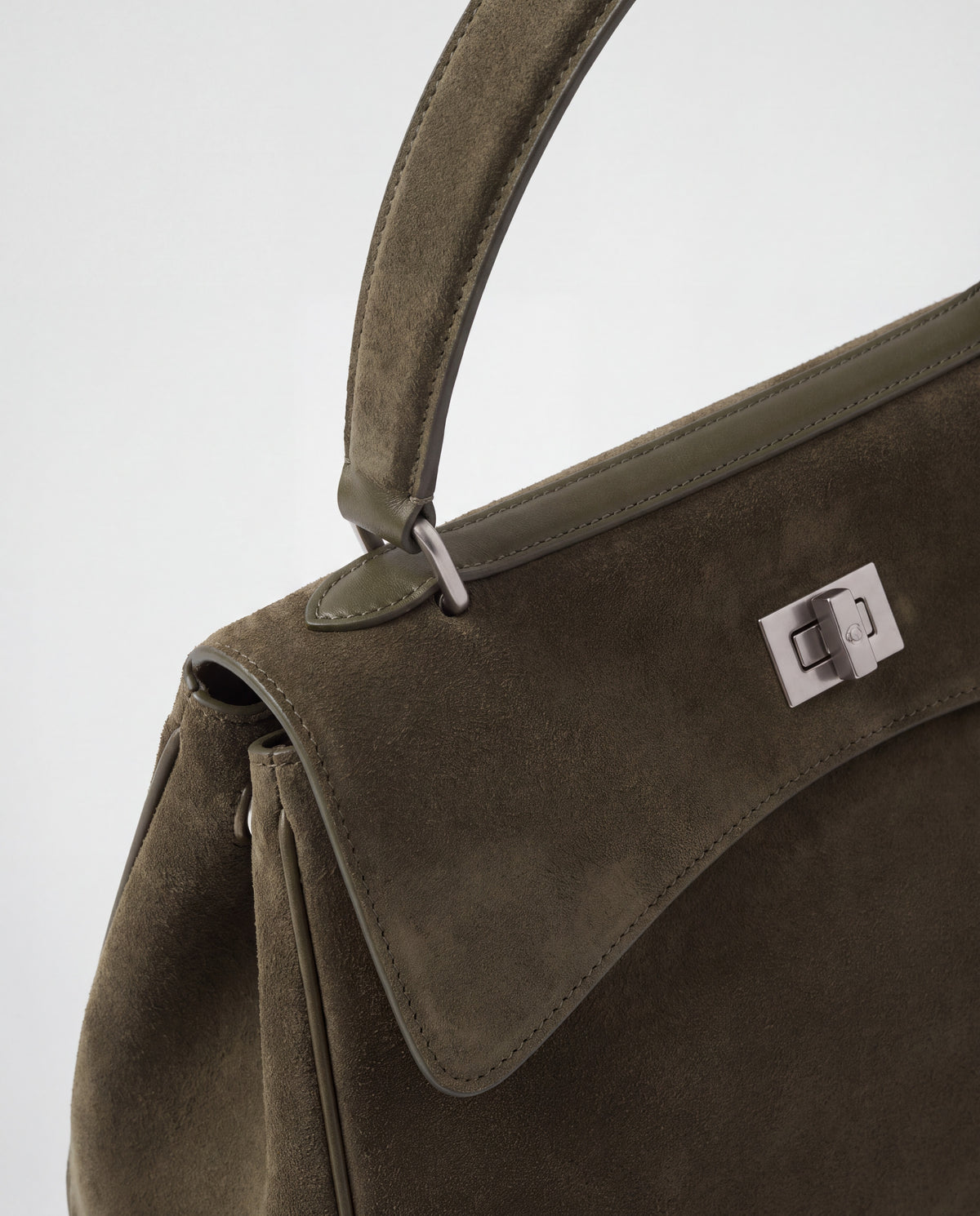 Dolce Large bag in Forest – hardware detail