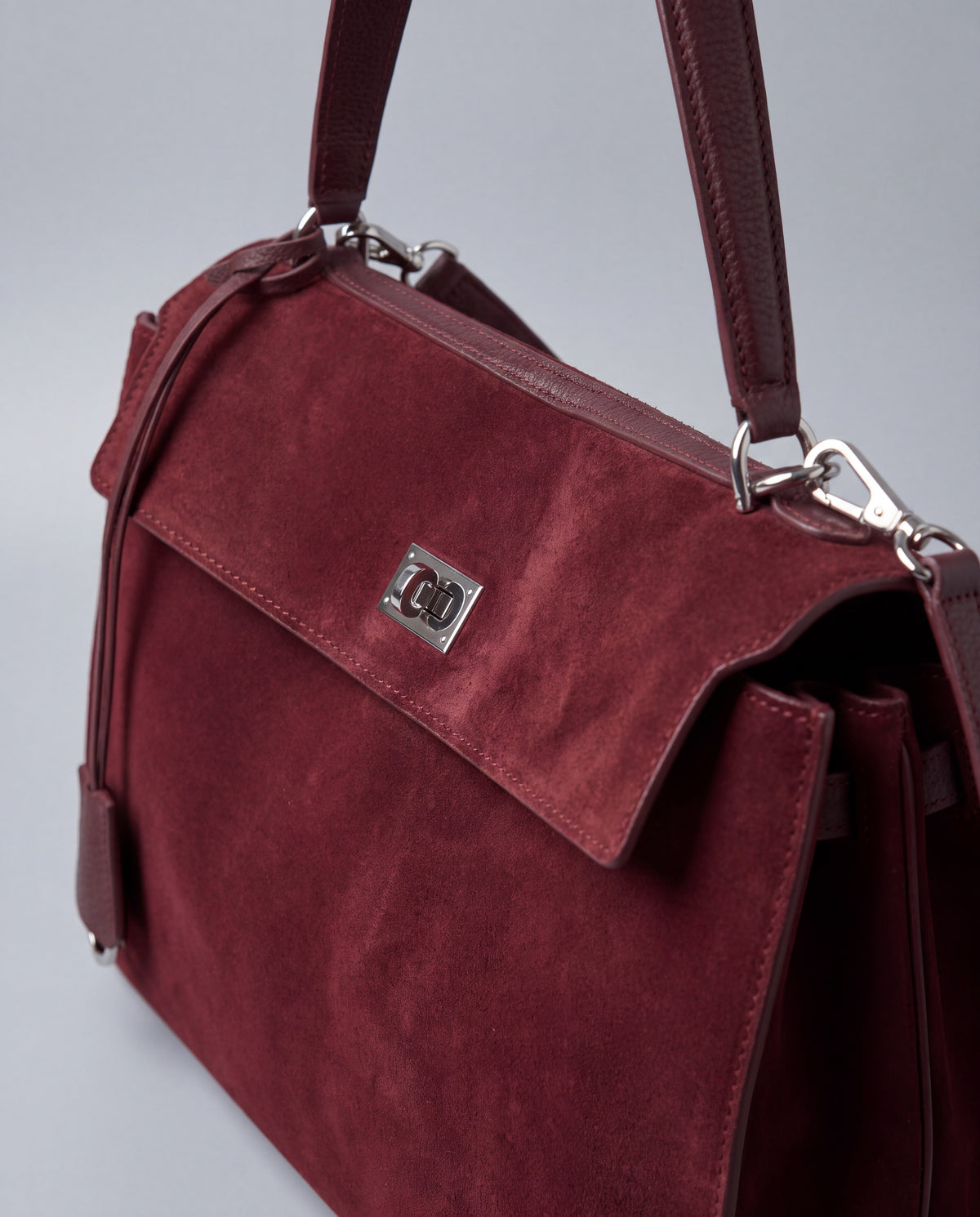 Dolce Large bag in Wine – leather detail