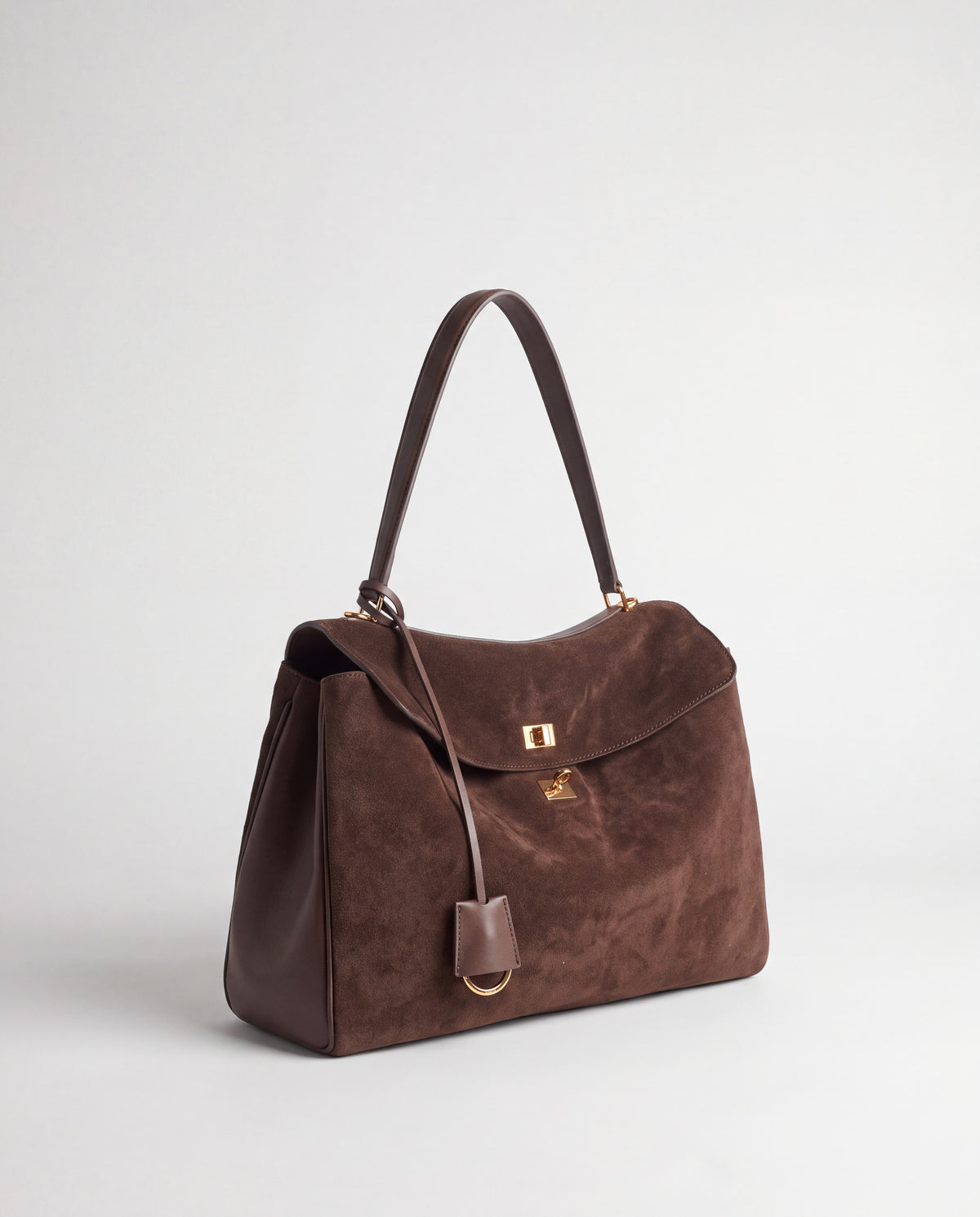 Dolce Medium bag in Chocolate – three-quarter view
