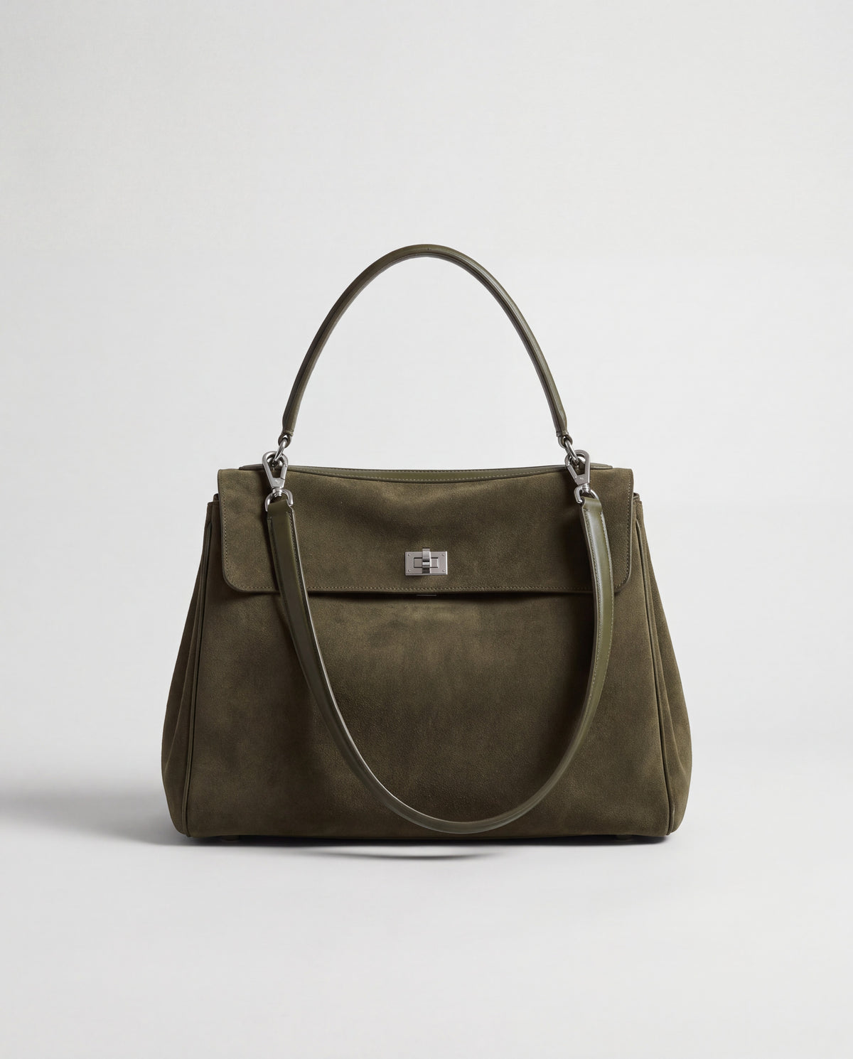 Dolce Medium bag in Forest – front view