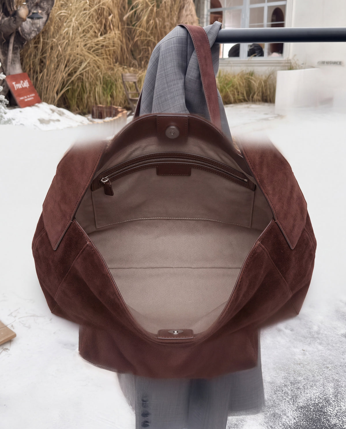 Fiato bag in Chocolate – interior view