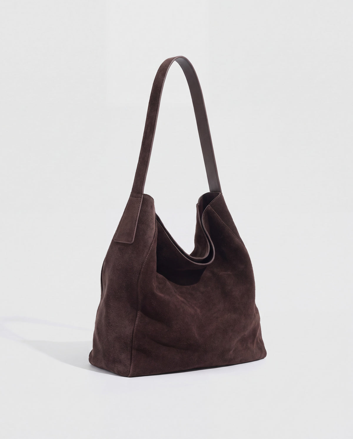 Fiato bag in Espresso – three-quarter view