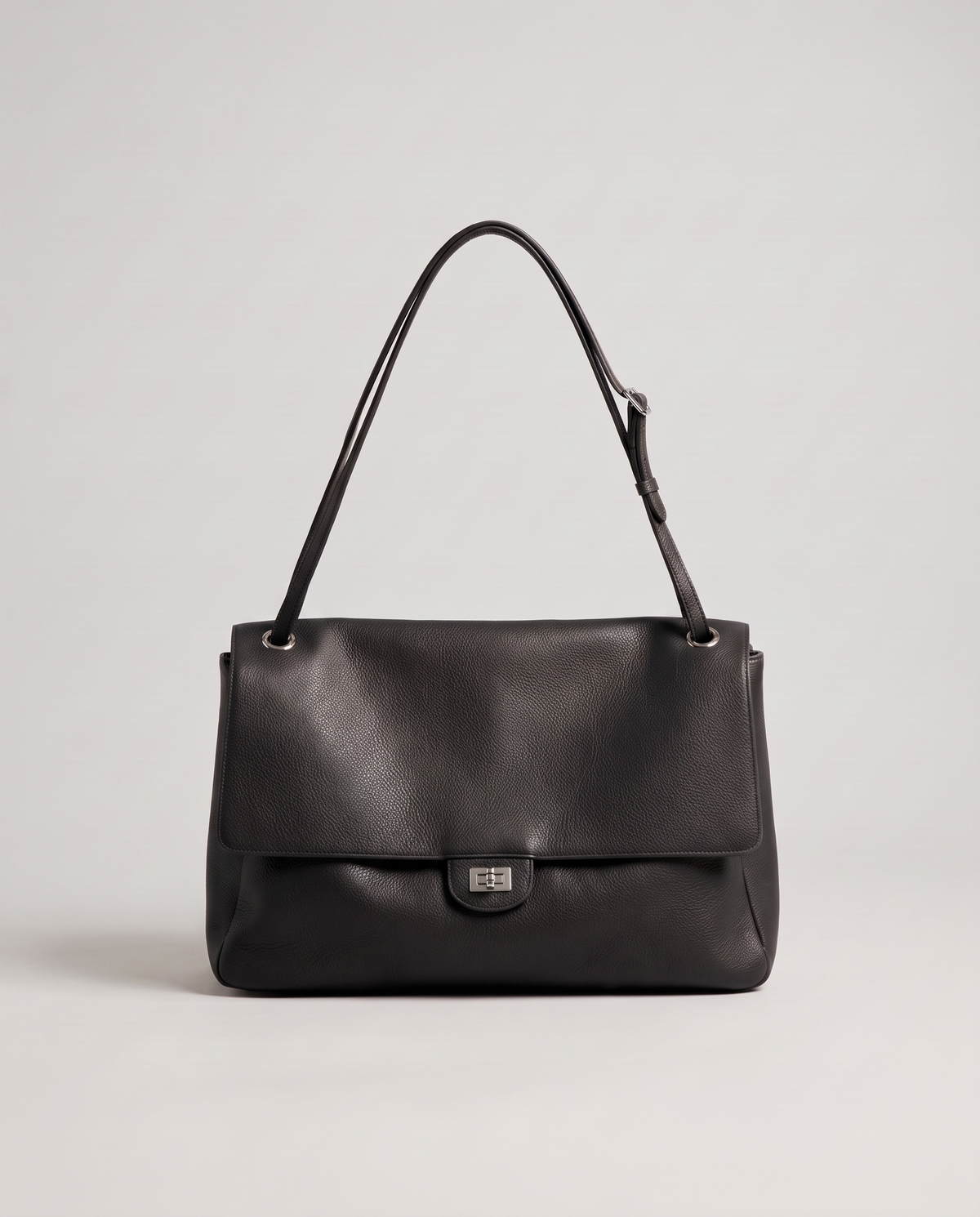 Fiume leather shoulder bag in black, front view
