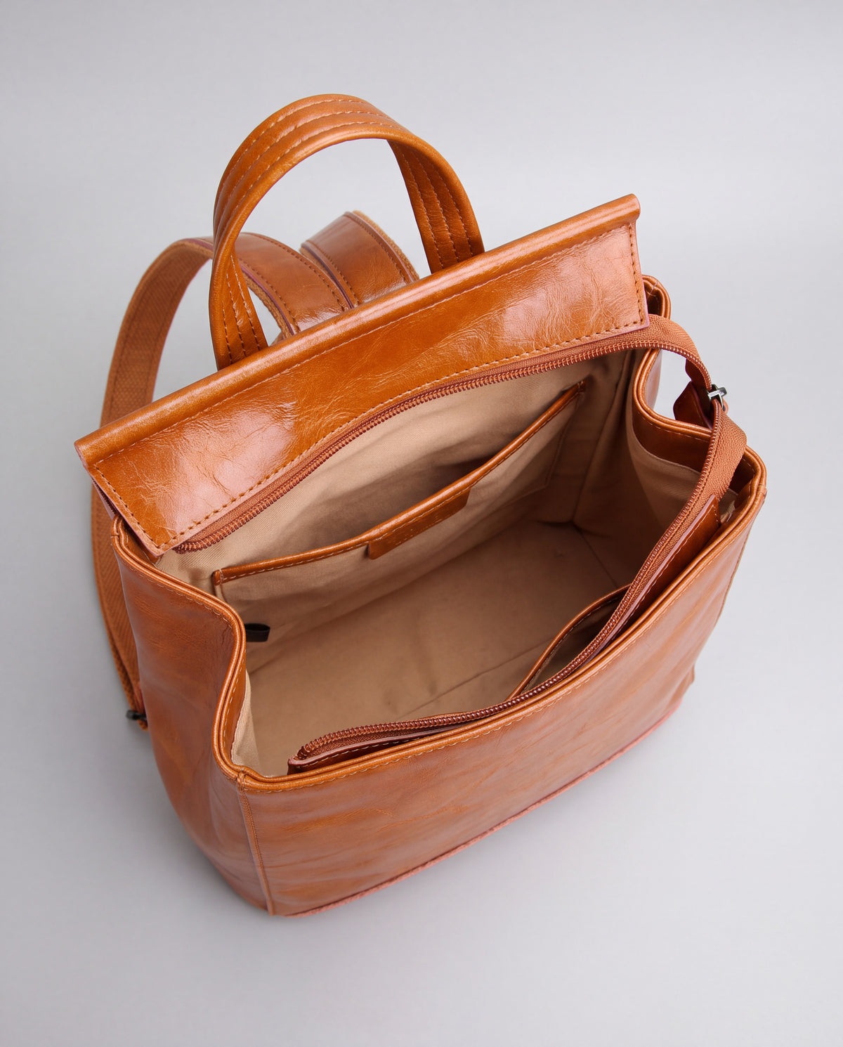 Forma bag in Brown – interior view