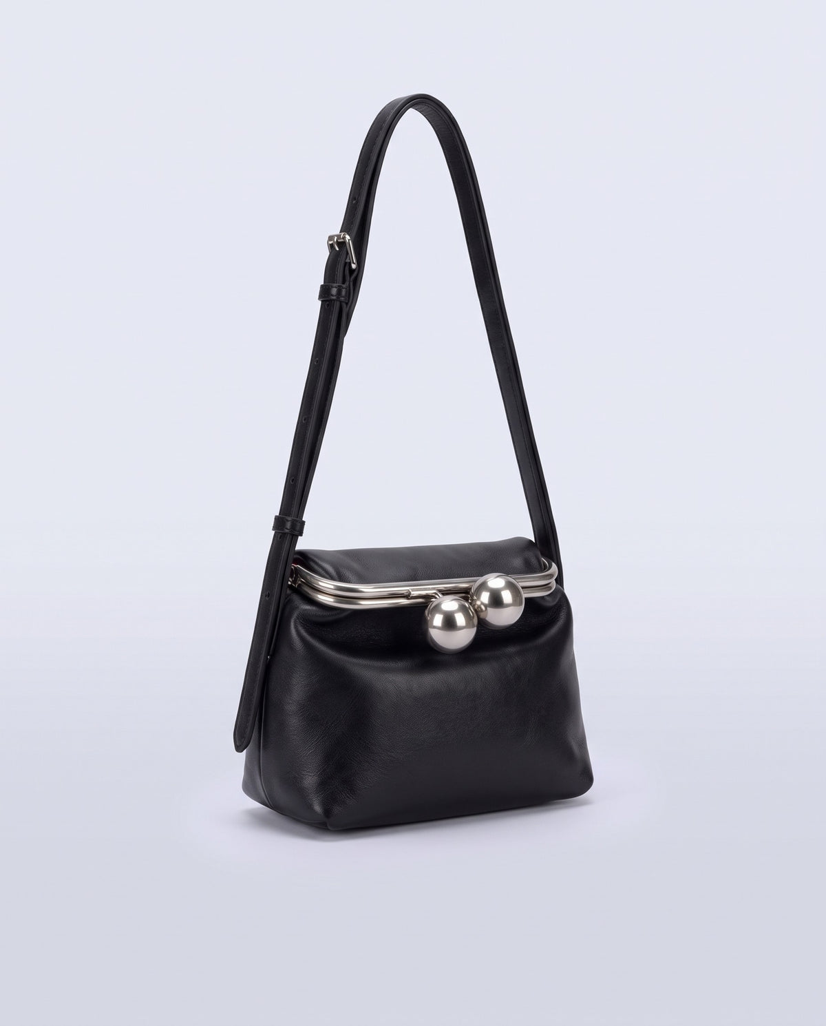 Garda leather frame bag in Black – three-quarter view