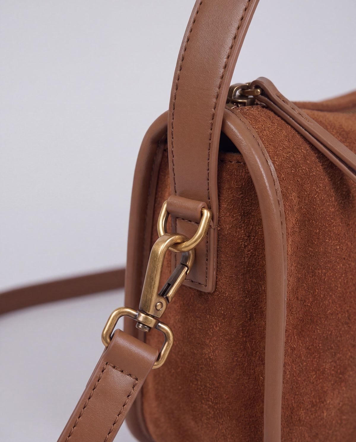 Grano bag in Cognac – hardware detail
