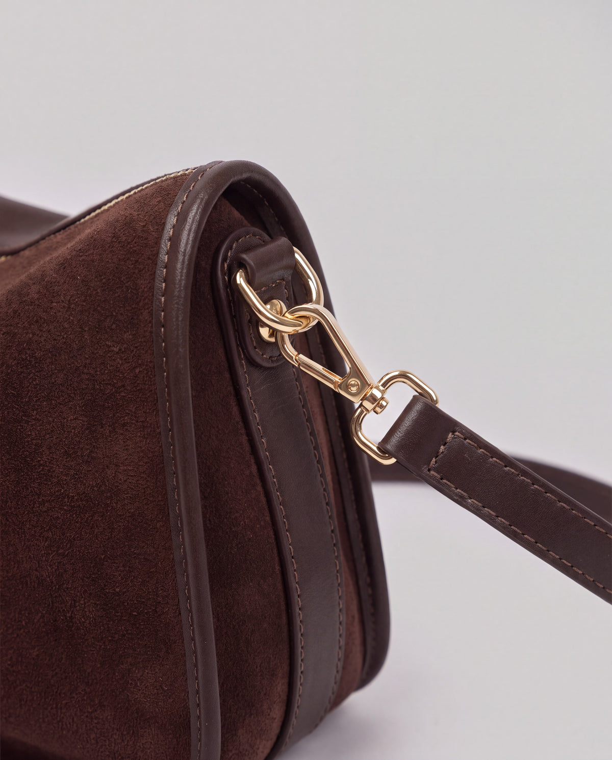 Grano bag in Mocha – hardware detail