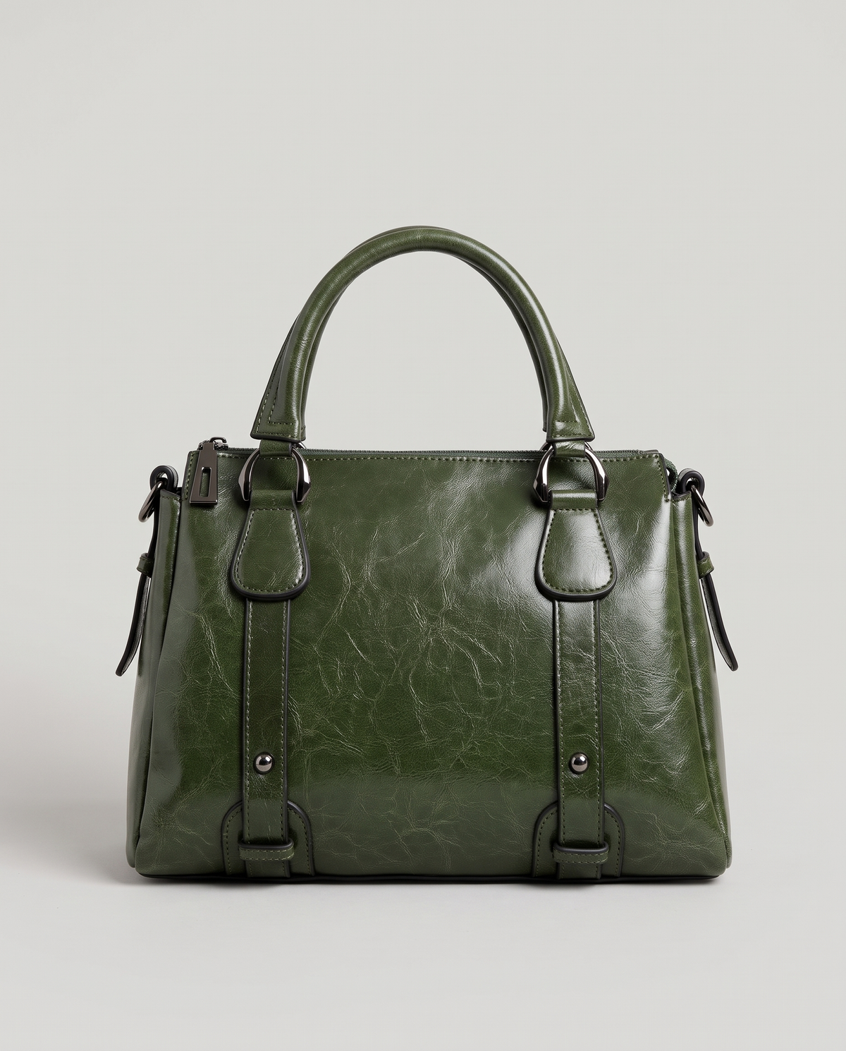 Harlow leather handbag in Green – front view