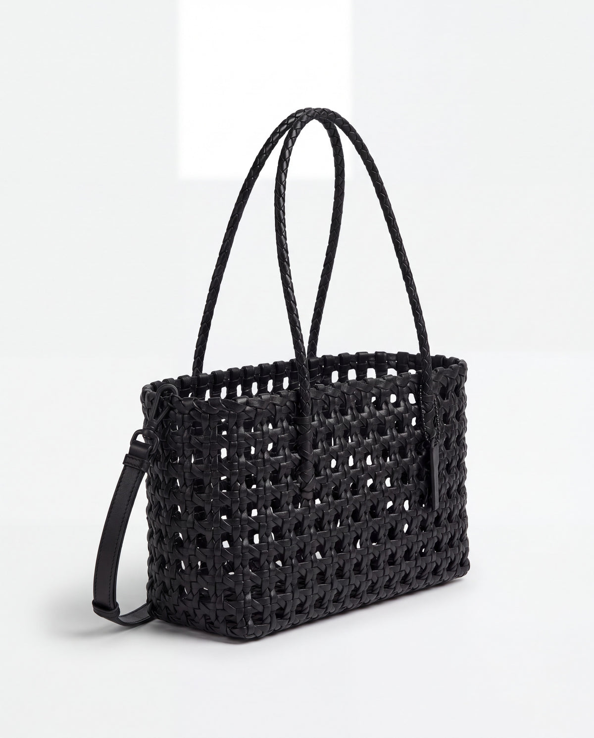 Lattice bag in Black – three-quarter view
