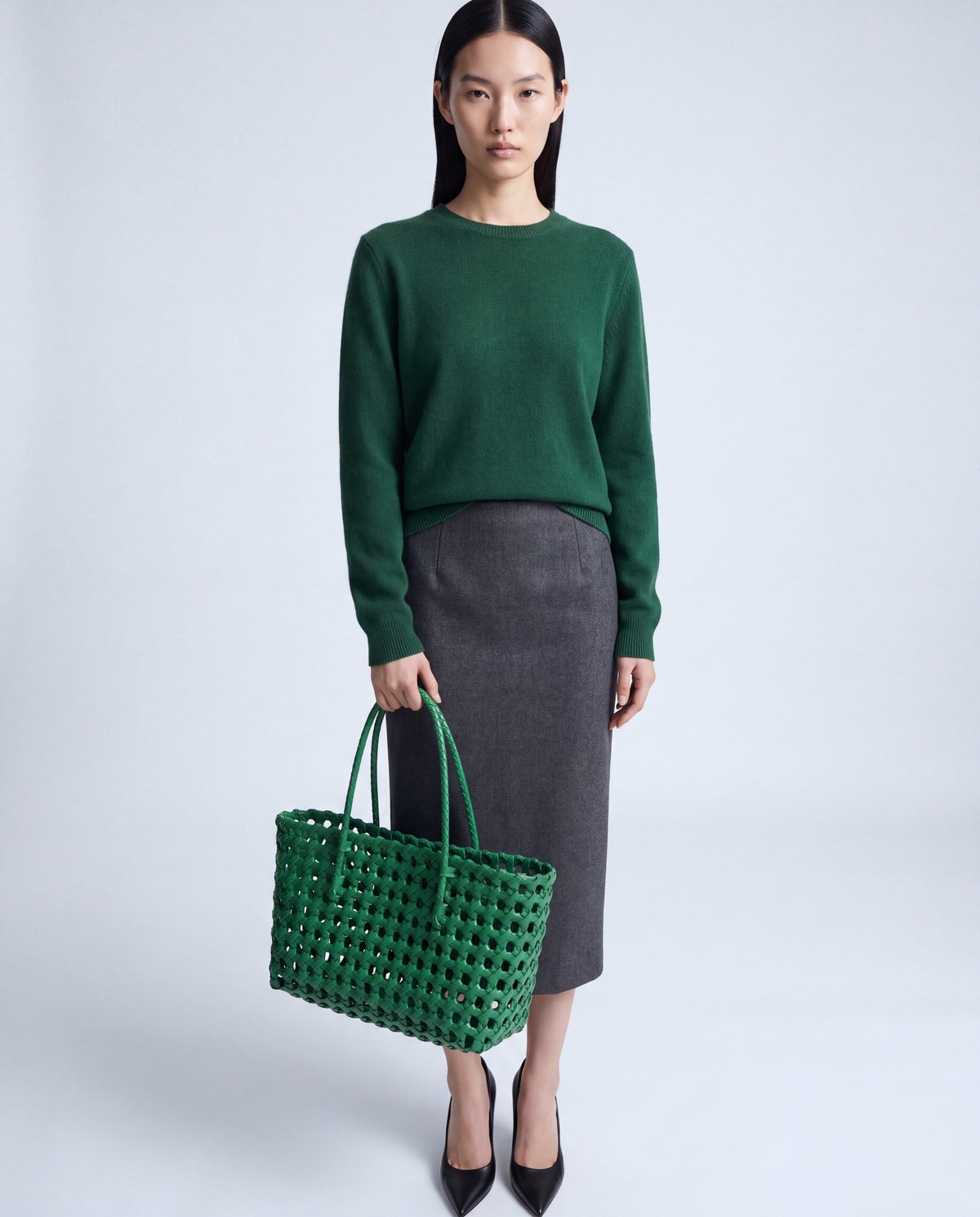 Lattice bag in Green – worn by model, close-up