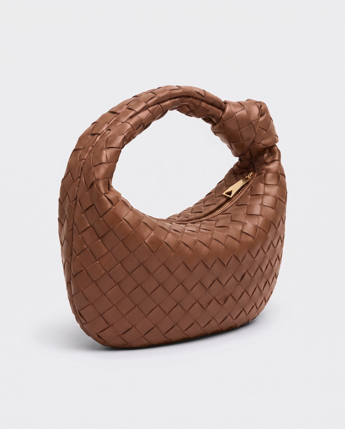 Knot Midi woven leather bag in Brown – three-quarter view
