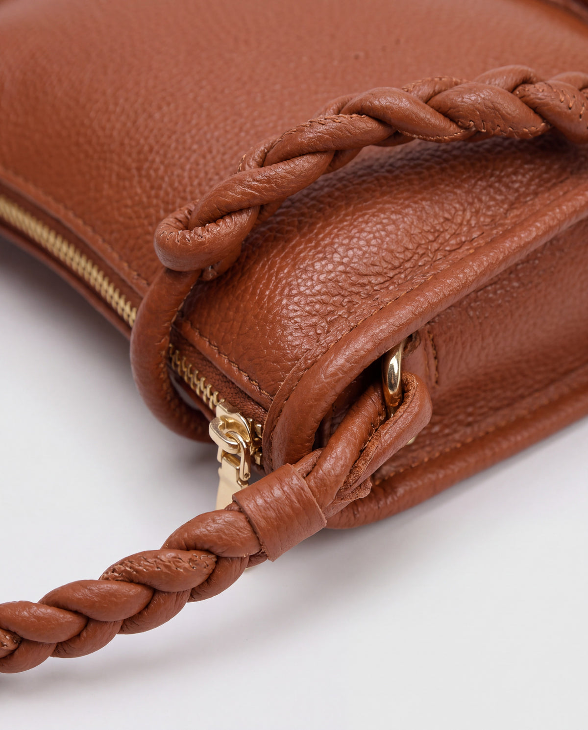 Lago bag in Cognac – leather detail