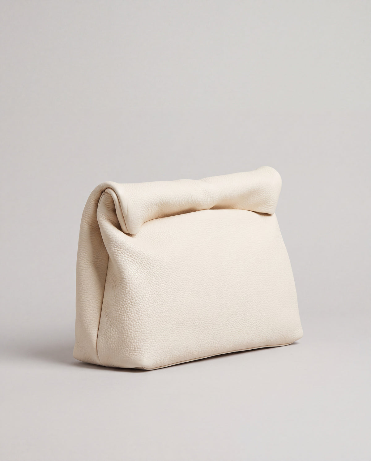 Lido bag in Ivory – three-quarter view