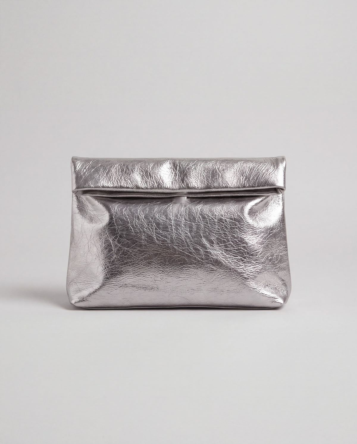 Lido bag in Silver – front view