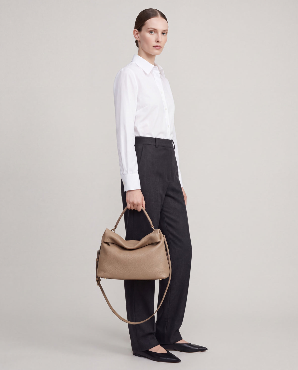 Lido bag in Taupe – worn by model, close-up