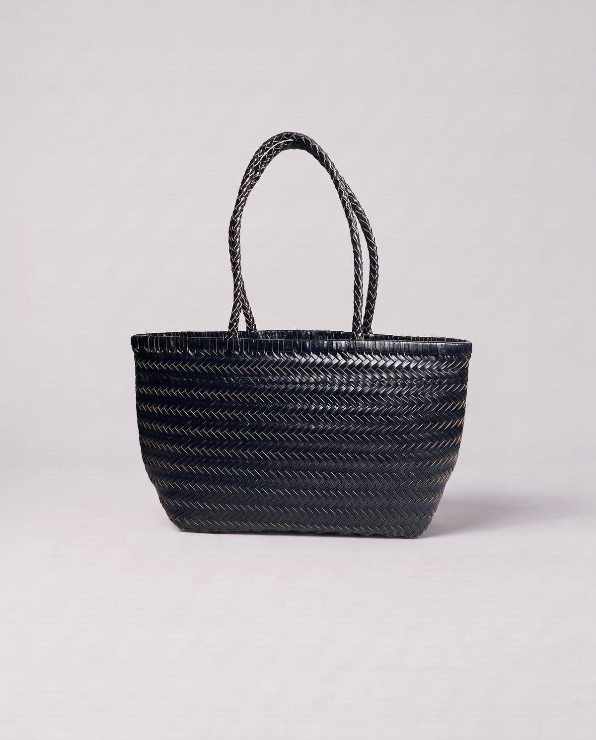 Valentina Noto Large bag in Onyx, three-quarter view
