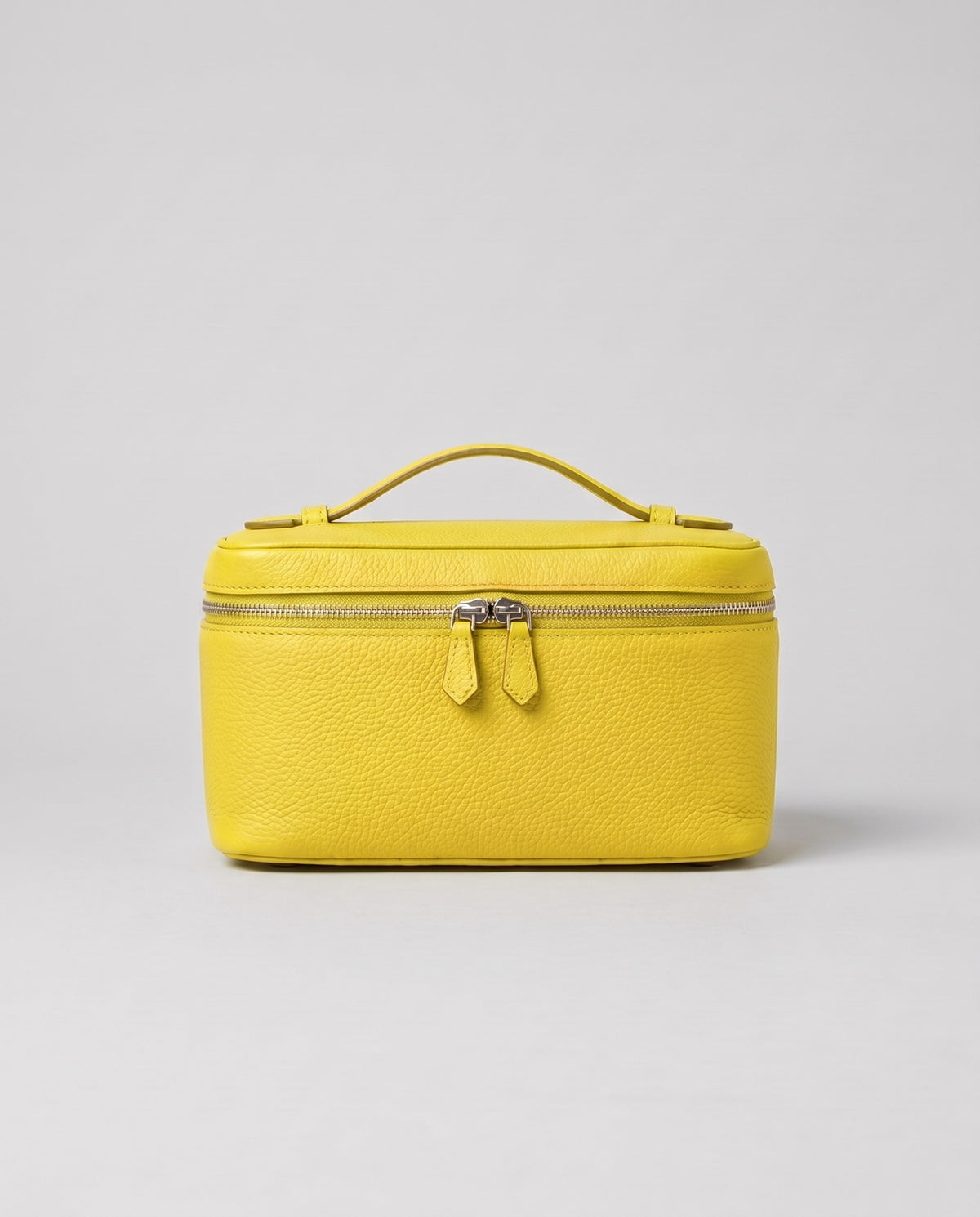 Orvieto pebbled leather vanity case in Yellow – front view