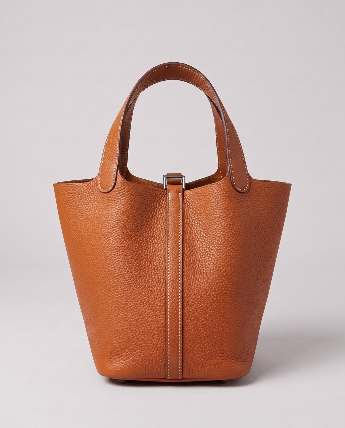 Valentina Ostuni Large bag in Cognac, front view