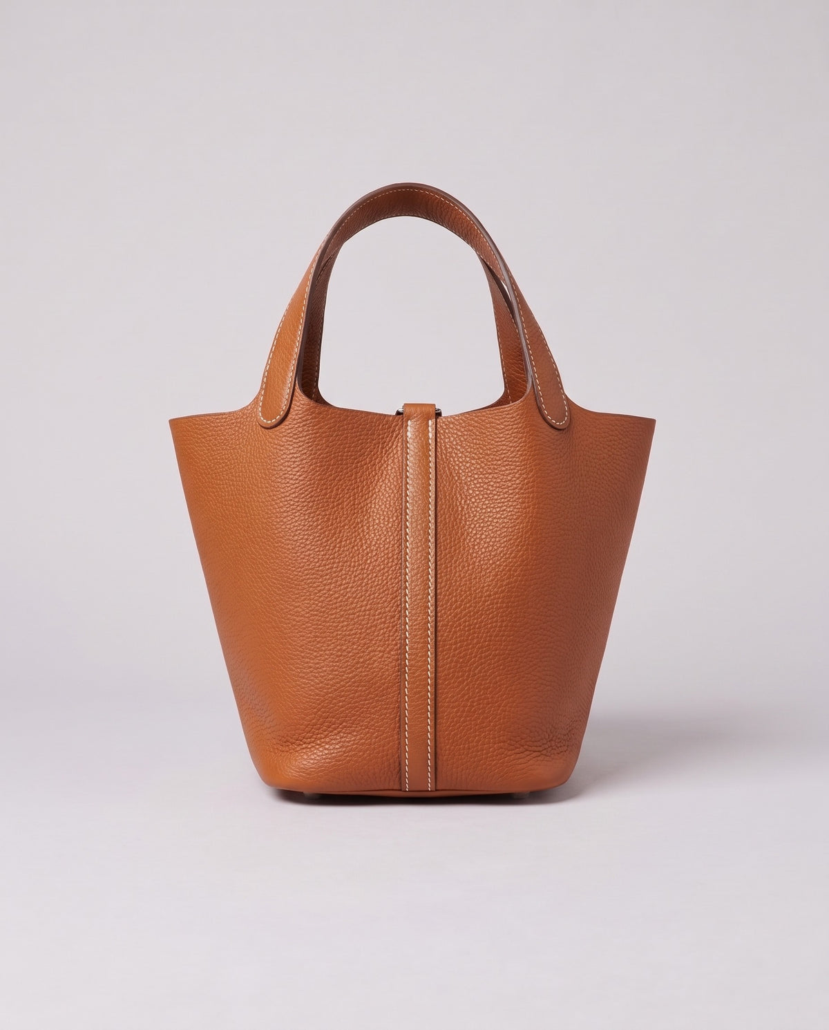 Valentina Ostuni Large bag in Cognac, back view