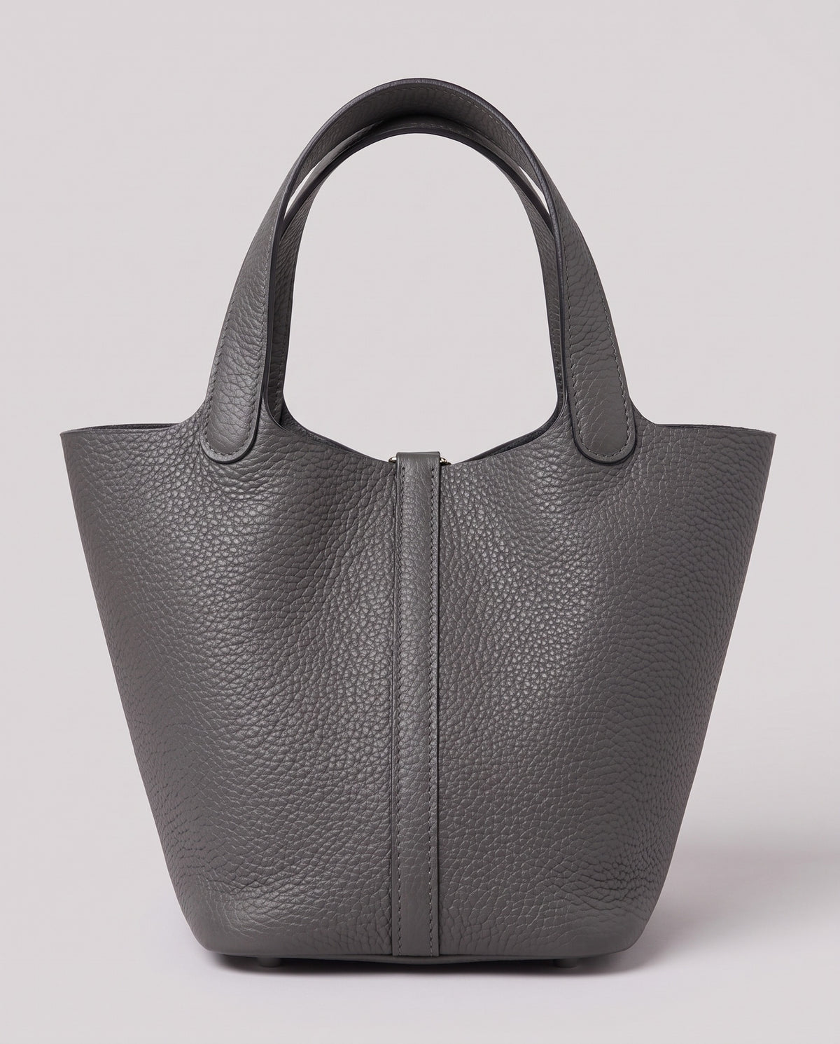 Hardware and handle detail on the Valentina Ostuni Large bag in Grey