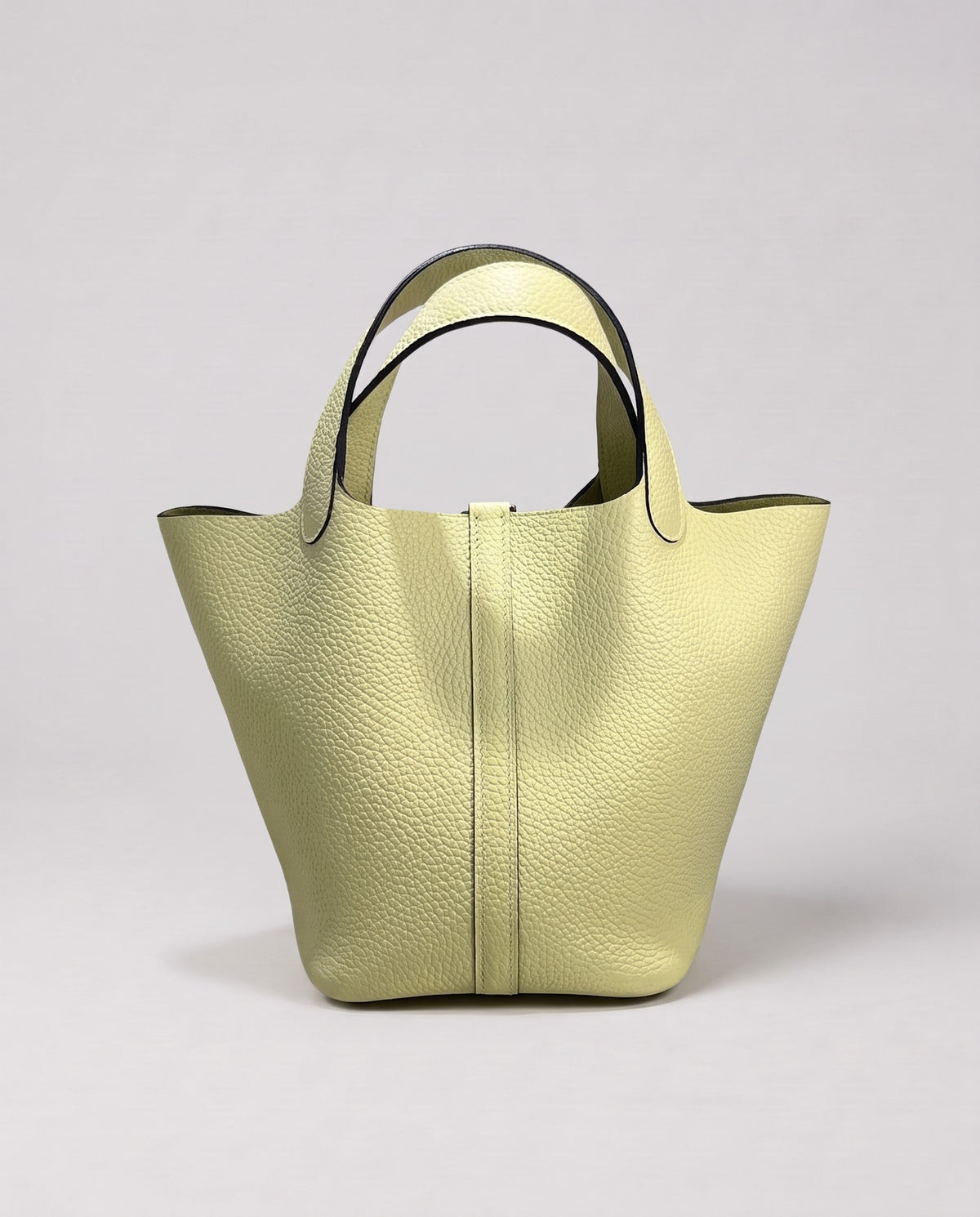 Valentina Ostuni Small bag in Butter, front view